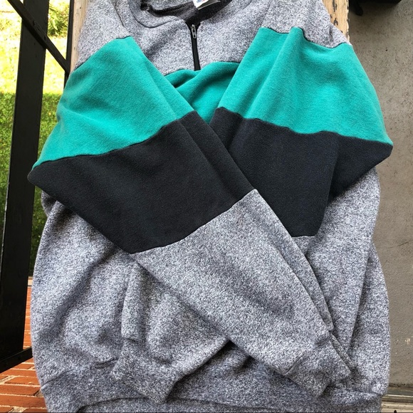 Vintage Nike Beaverton Oregon sweater - Picture 5 of 5